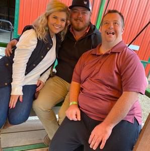 Meet your Posher, Aaron